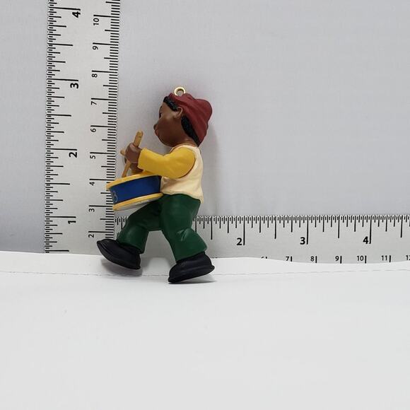 1993 Hallmark Little Drummer Boy Handcrafted Keepsake Christmas Ornament. - Picture 8 of 8